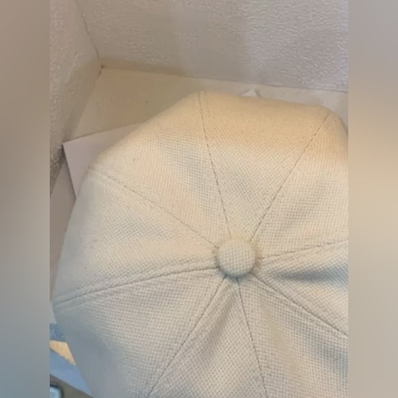 Lightweight Solid Color Cap - Picture 5 of 6